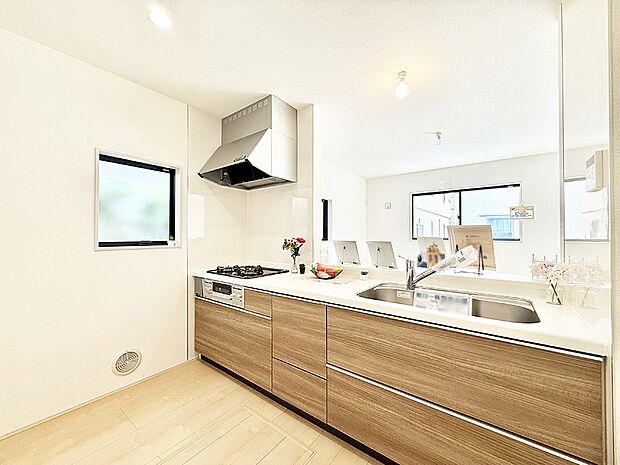 ■シンプルで美しく心地よい時間を生むキッチン空間