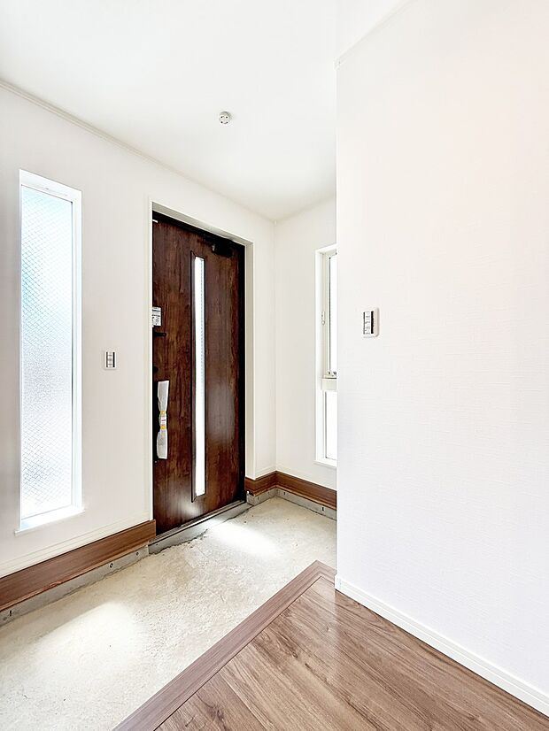 ■ 毎日を気持ちよく迎える、明るく温もりのある玄関