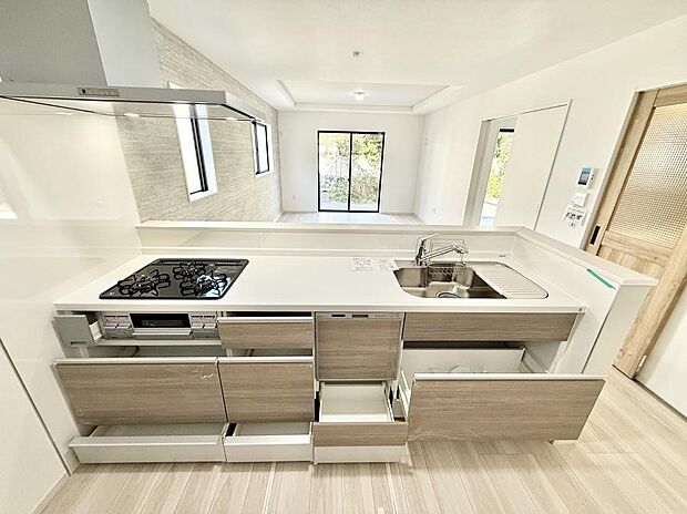 ■料理がもっと楽しくなる、快適なキッチン空間