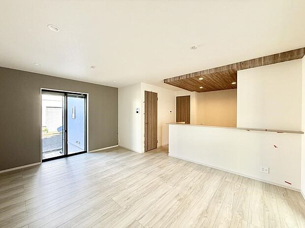 ■くつろぎと笑顔が集まる、心温まるリビング