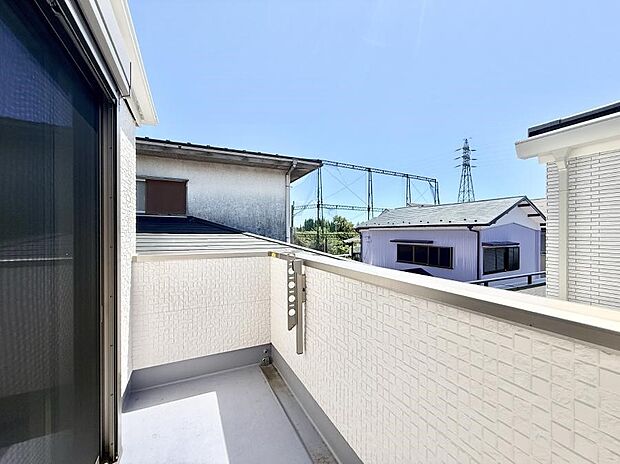 ■ 季節の移ろいを感じられる開放的な空間です