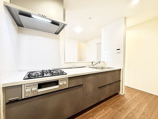 ■シンプルで美しく心地よい時間を生むキッチン空間