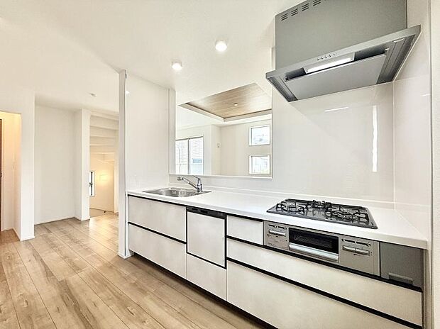 ■家族の絆を深める、温もりのあるキッチン