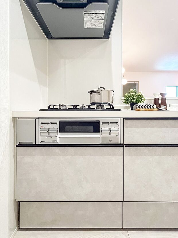 ■家族の絆を深める、温もりのあるキッチン