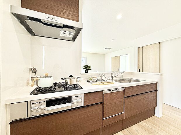 ■家族の絆を深める、温もりのあるキッチン