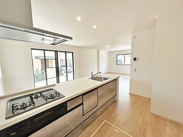 ■家族の絆を深める、温もりのあるキッチン