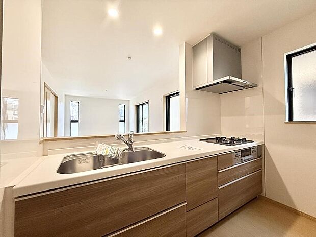 ■シンプルで美しく心地よい時間を生むキッチン空間