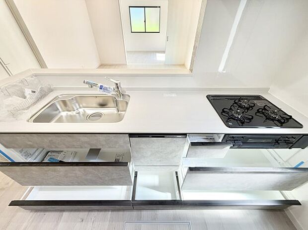 ■家族の絆を深める、温もりのあるキッチン