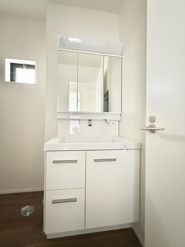 ■朝の準備がスムーズにできる広さです