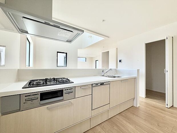 ■シンプルで美しく心地よい時間を生むキッチン空間