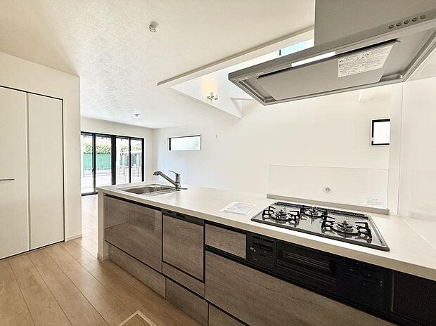 ■家族の絆を深める、温もりのあるキッチン