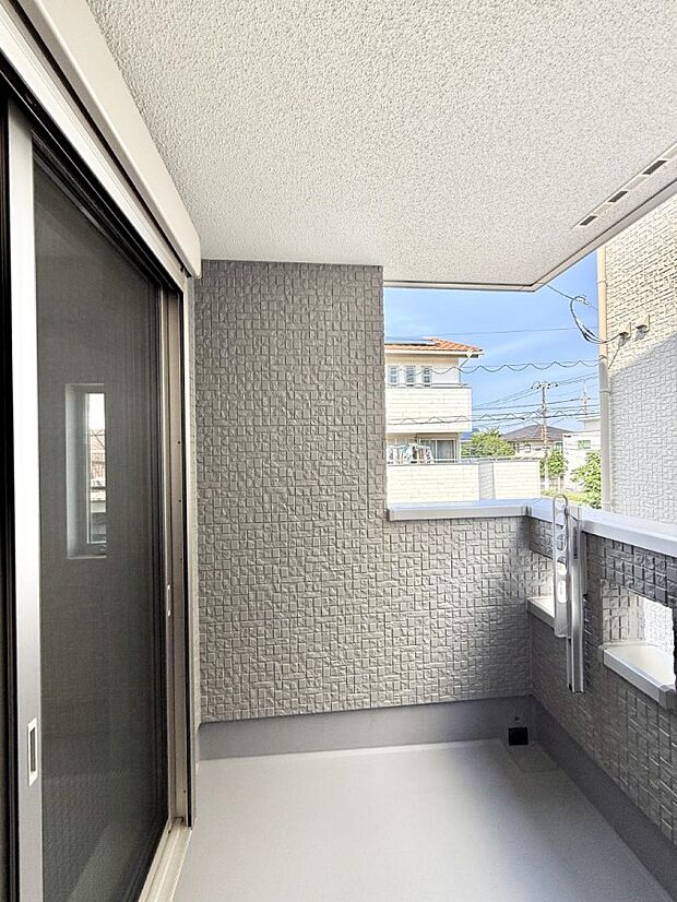 ■ 季節の移ろいを感じられる開放的な空間です