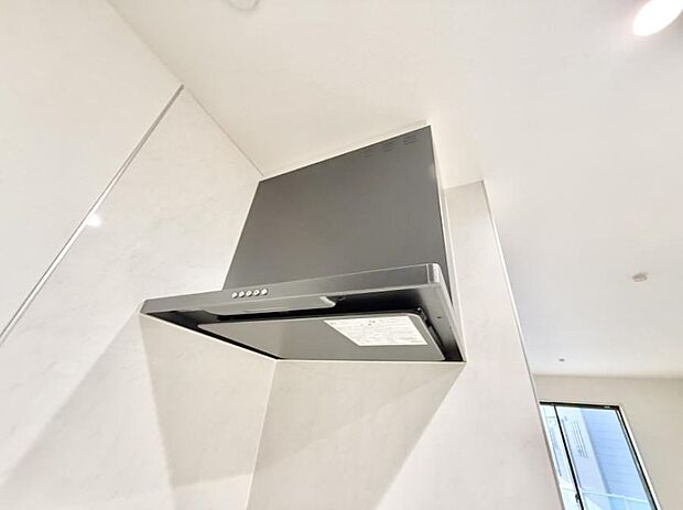 ■調理時の蒸気や匂いが換気扇に誘導され、効率的に排煙ができます。