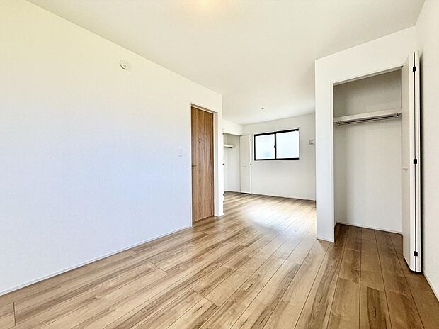 ■落ち着いた色合いのお部屋で穏やかな時間を楽しめます