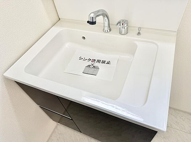 ■手洗いや顔を洗う時も快適に使える便利なシャワー