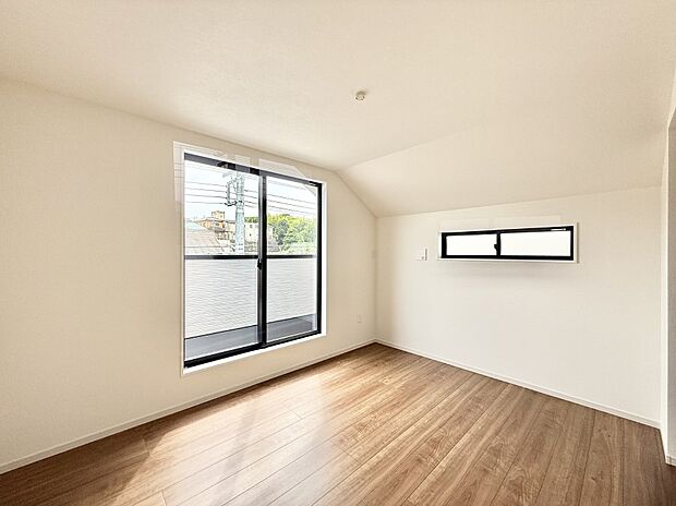 ■落ち着いた雰囲気のお部屋で心が安らぐ空間