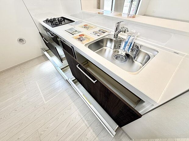 ■美味しい時間が生まれる、笑顔あふれるキッチン