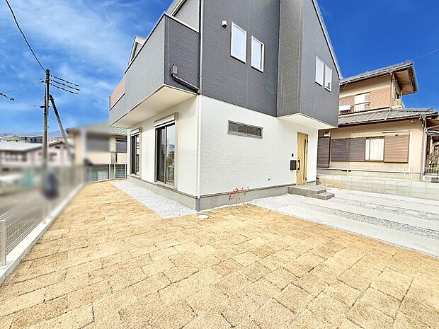 ■暮らしに潤いを与える、緑が取り入れられた住まいです