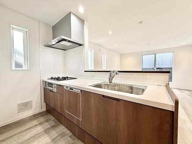 ■シンプルで美しく心地よい時間を生むキッチン空間