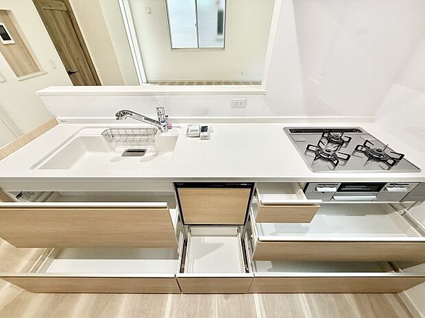 ■家族の絆を深める、温もりのあるキッチン