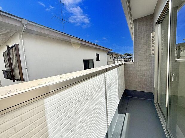 ■ 季節の移ろいを感じられる開放的な空間です