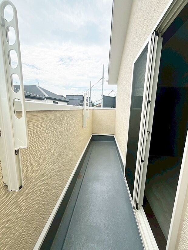 ■ 季節の移ろいを感じられる開放的な空間です