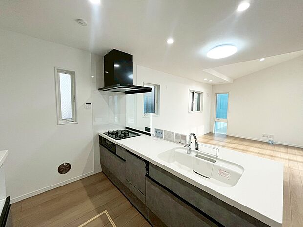 ■家族の絆を深める、温もりのあるキッチン