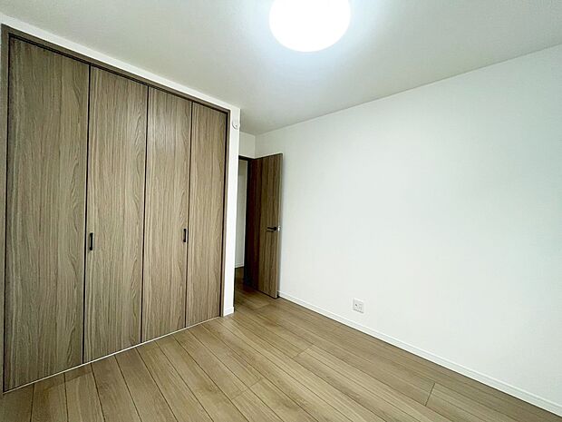 ■落ち着いた雰囲気のお部屋で心が安らぐ空間