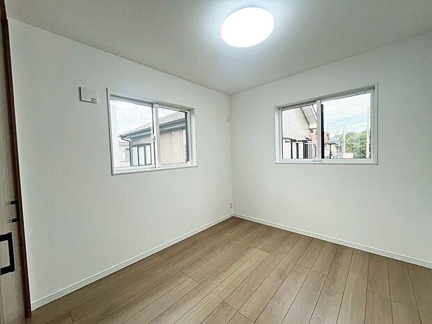 ■落ち着いた色合いのお部屋で穏やかな時間を楽しめます