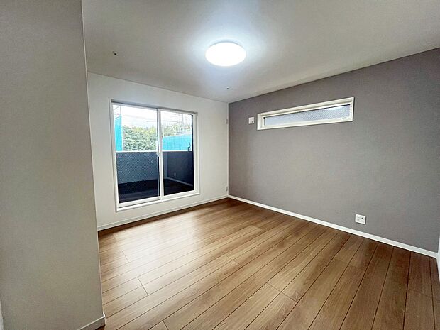 ■落ち着いた雰囲気のお部屋で心が安らぐ空間