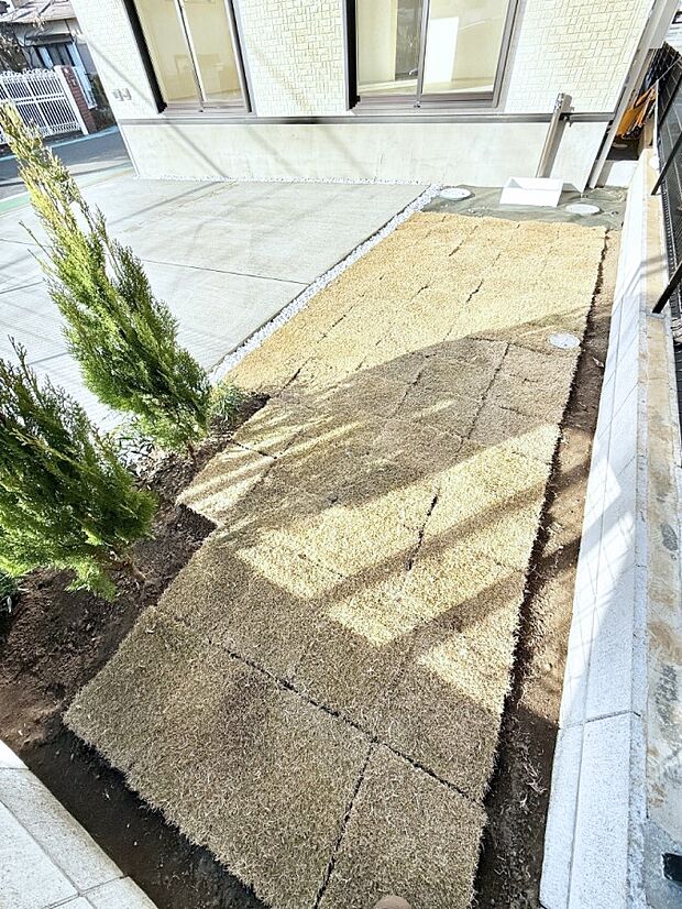 ■季節の移ろいを感じられる、落ち着いた雰囲気の屋外空間