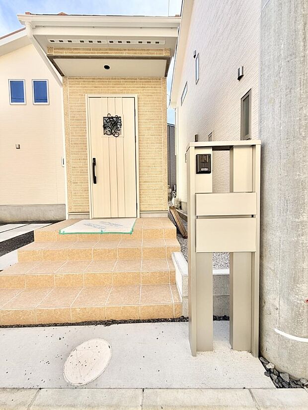 ■ 心地よい暮らしへとつながる、温かい玄関