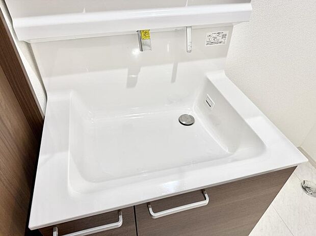 ■手洗いや顔を洗う時も快適に使える便利なシャワー