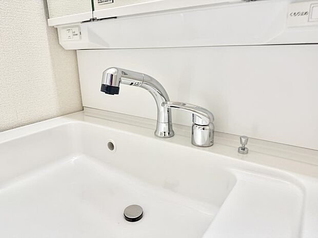 ■手洗いや顔を洗う時も快適に使える便利なシャワー