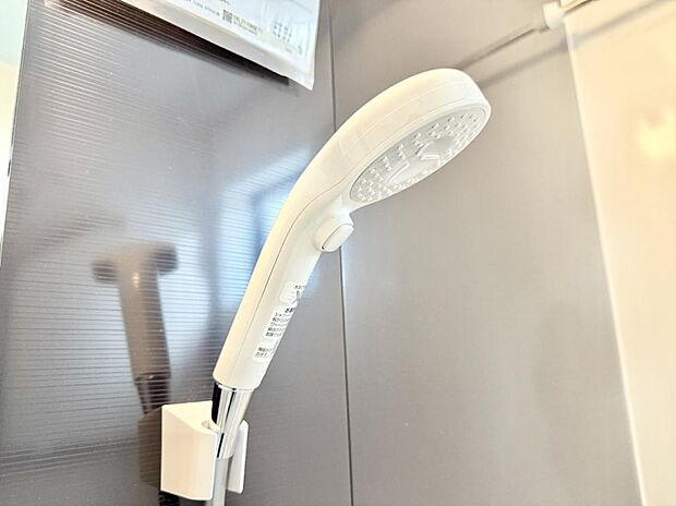 ■手元で簡単に止水できるため、水の無駄遣いを減らすことができます。