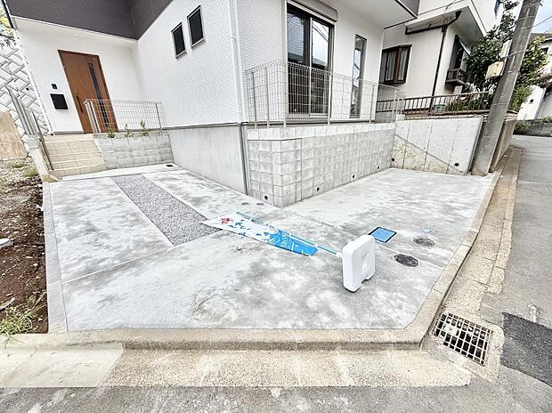 ■自宅にある駐車スペースなので安心ですね