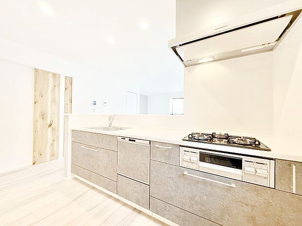 ■家族の絆を深める、温もりのあるキッチン