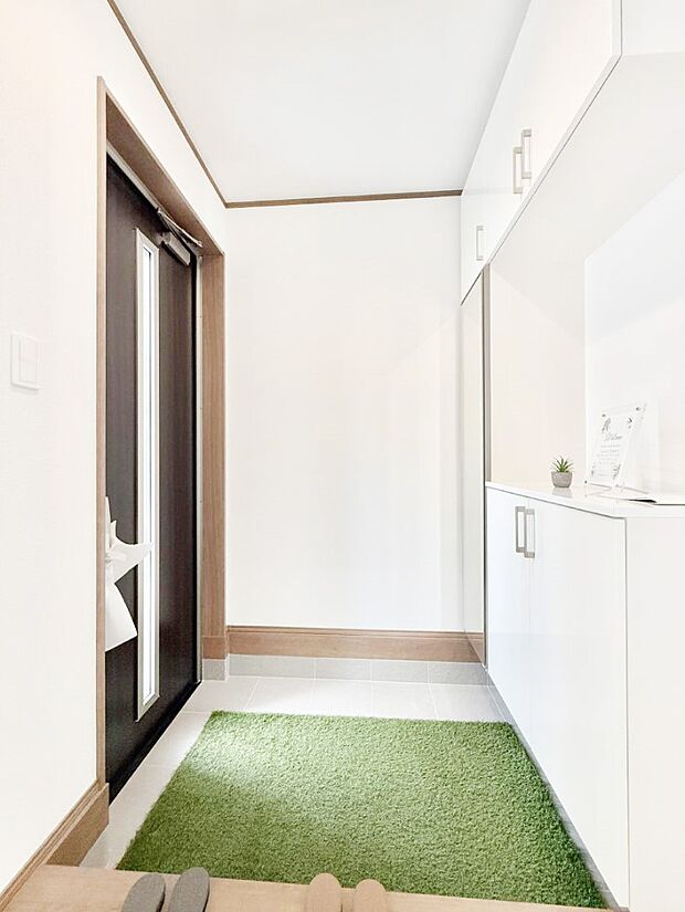 ■ シンプルで美しく、快適な暮らしの入り口