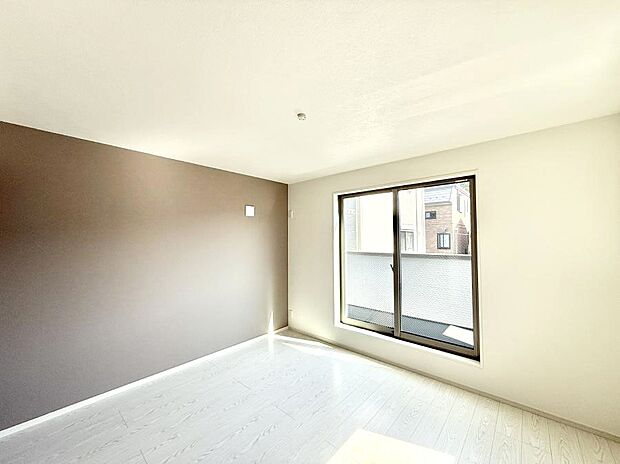 ■落ち着いた雰囲気のお部屋で心が安らぐ空間