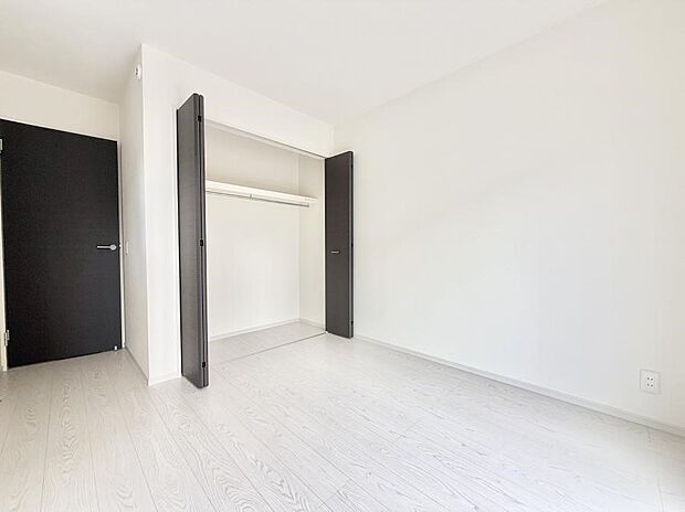 ■落ち着いた色合いのお部屋で穏やかな時間を楽しめます