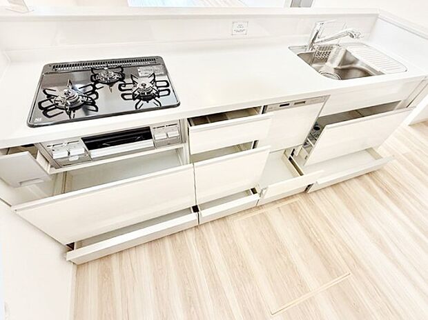 ■料理がもっと楽しくなる、快適なキッチン空間