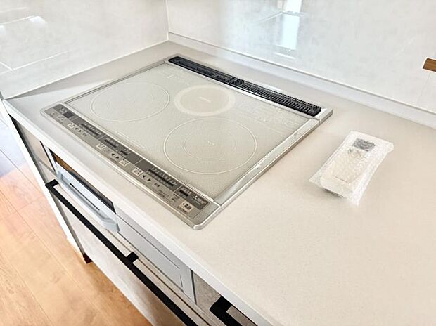 ■お手入れが楽なIHクッキングヒーターです♪