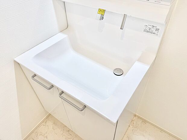 ■手洗いや顔を洗う時も快適に使える便利なシャワー