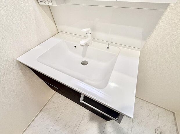 ■手洗いや顔を洗う時も快適に使える便利なシャワー