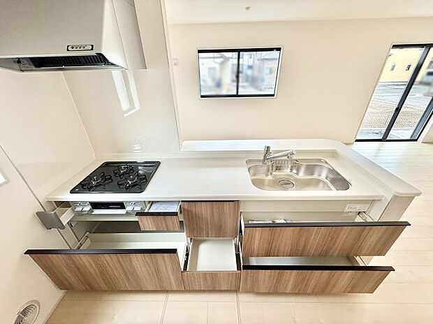 ■家族の絆を深める、温もりのあるキッチン