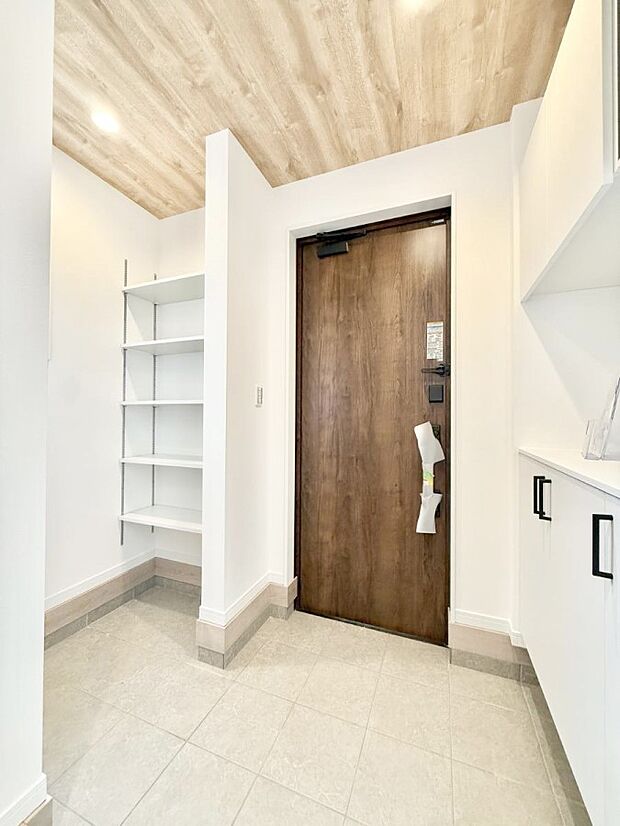 ■ ここから始まる一日、すっきり整った玄関