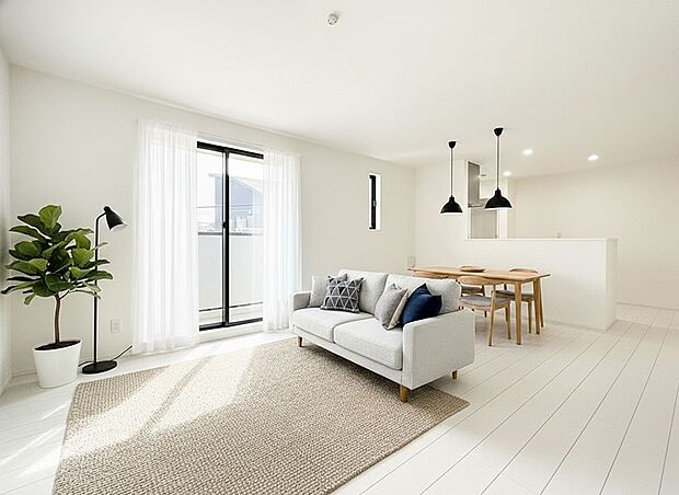 ■光と風を感じる、リラックスできる空間※家具はCGです