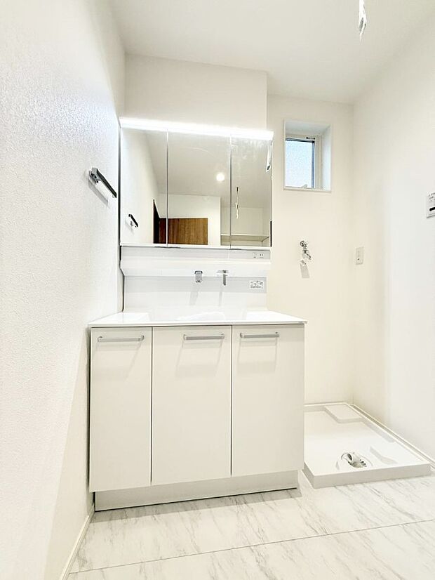 ■朝の準備がスムーズにできる広さです