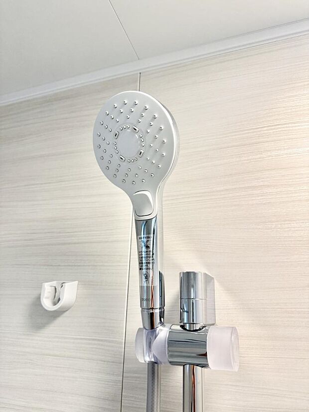 ■手元で簡単に止水できるため、水の無駄遣いを減らすことができます。