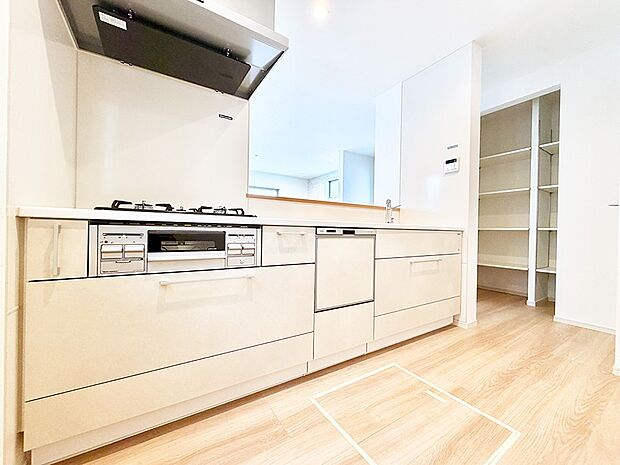 ■美味しい時間が生まれる、笑顔あふれるキッチン